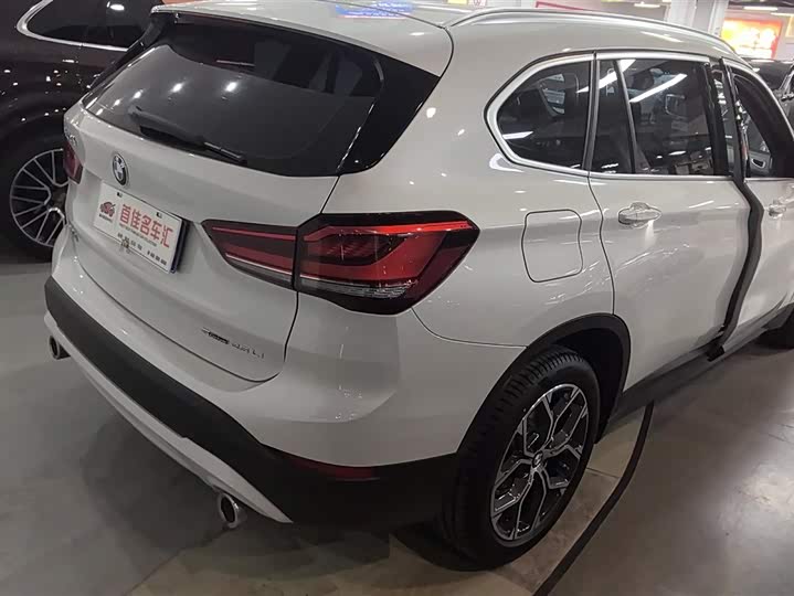 Фото 3 - BMW X1