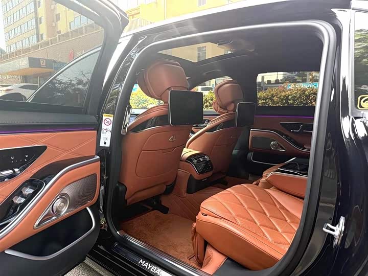 Фото 5 - Mercedes-Benz Maybach S-Class