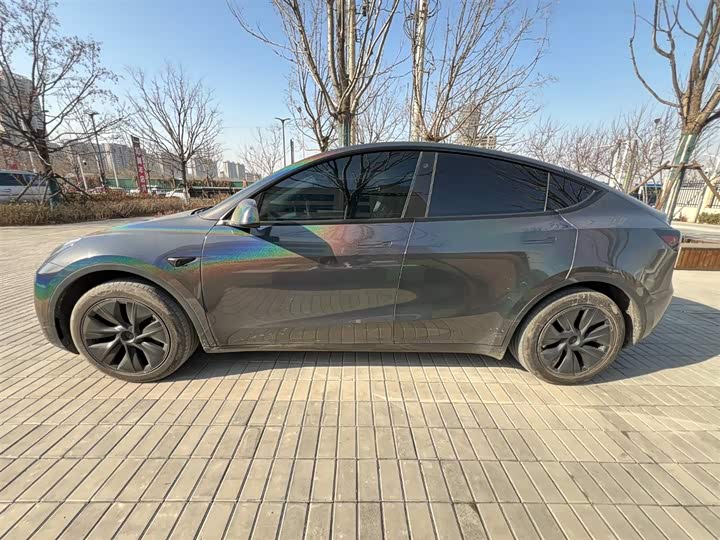 Фото 3 - Tesla Model Y