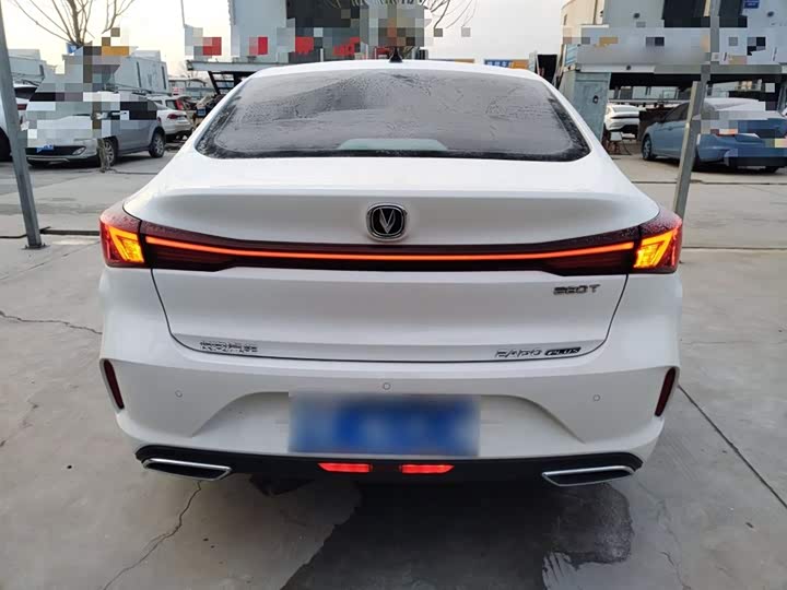 Фото 6 - Changan Eado Plus