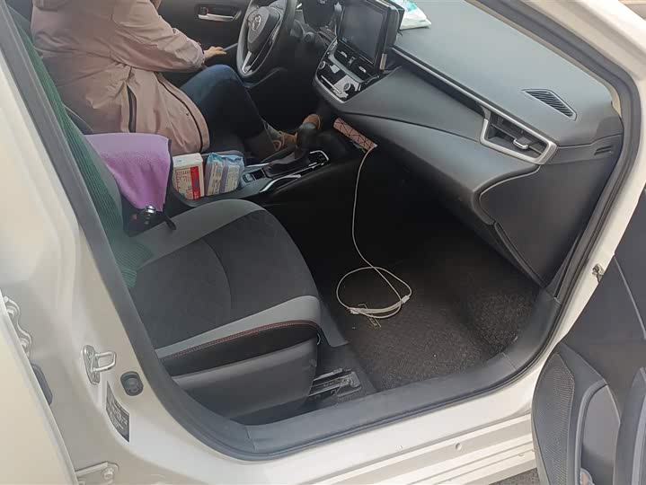 Фото 8 - Toyota Corolla