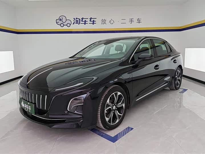 Фото 1 - Hongqi E-QM5