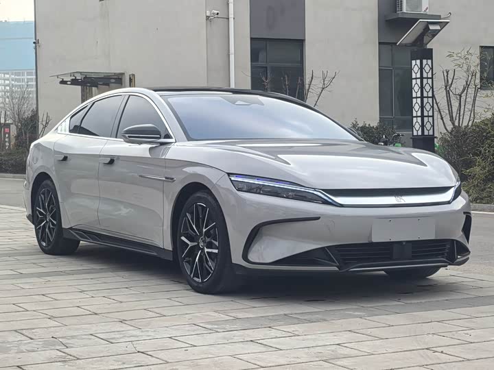 Фото 3 - BYD Han