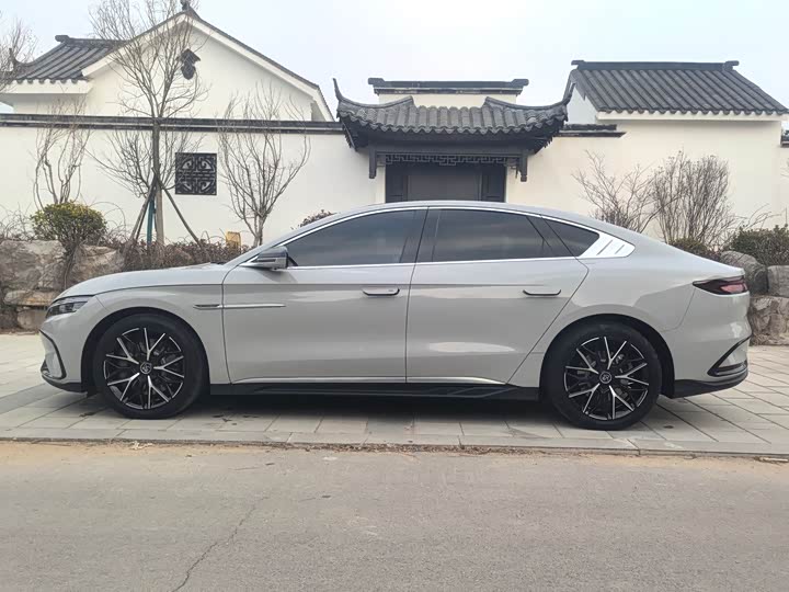 Фото 6 - BYD Han