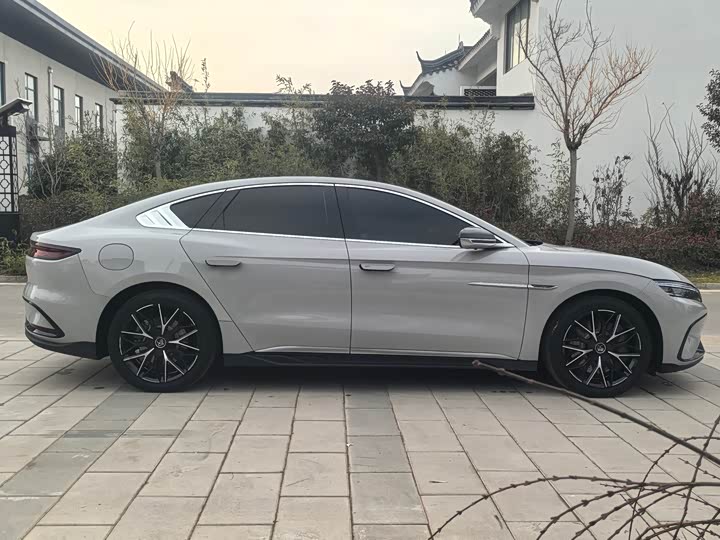 Фото 8 - BYD Han