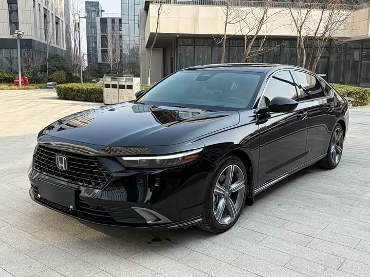 Фото 1 - Honda Accord