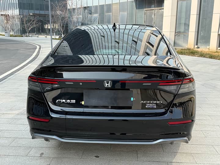 Фото 5 - Honda Accord