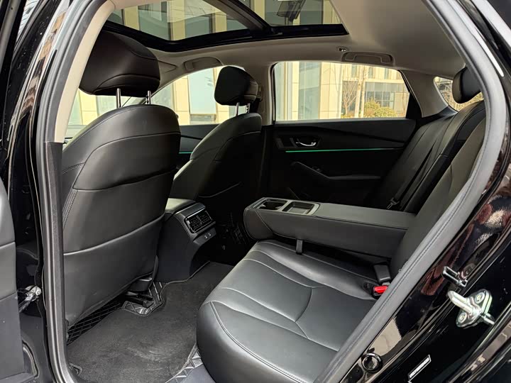 Фото 7 - Honda Accord