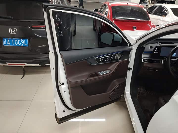 Фото 6 - Chery Tiggo 8 Pro