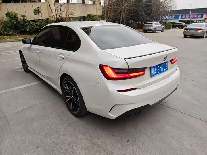 Фото 9 - BMW 3 Series