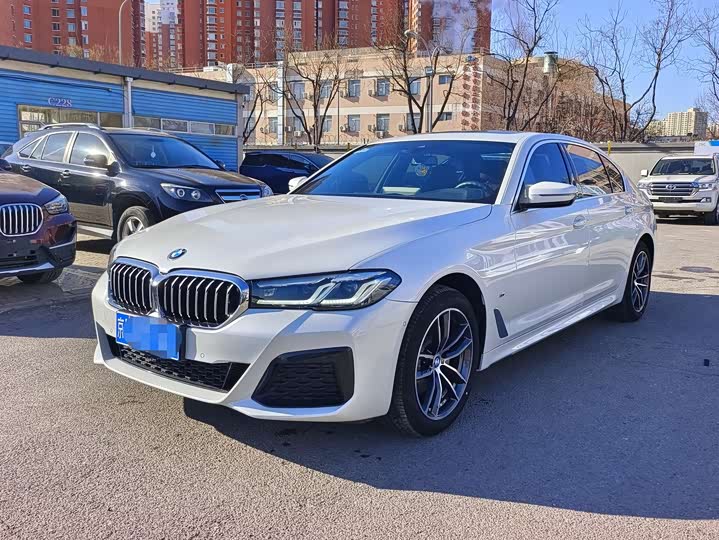 Фото 1 - BMW 5 Series