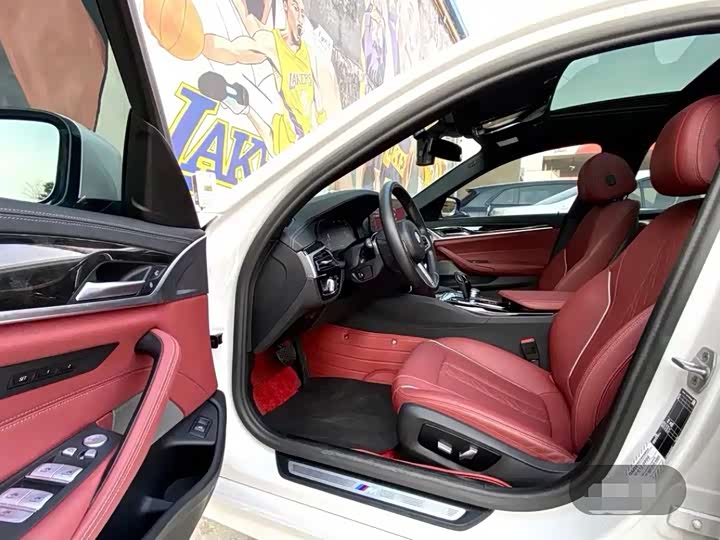 Фото 8 - BMW 5 Series