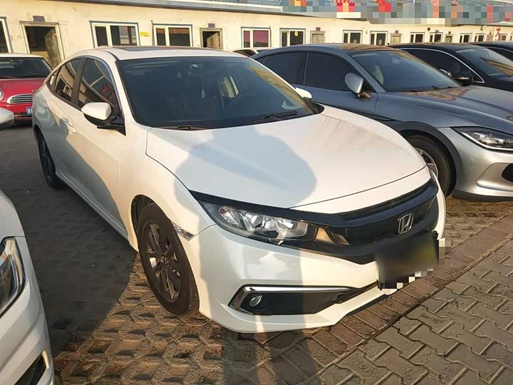 Фото 4 - Honda Civic