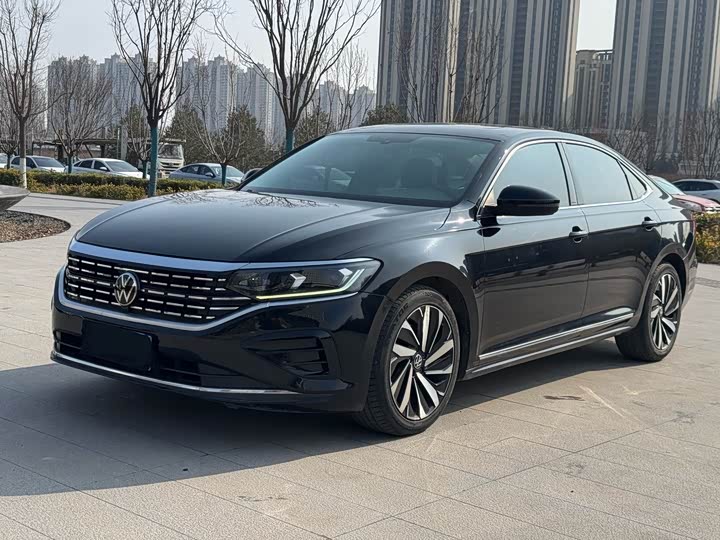 Фото 1 - Volkswagen Passat