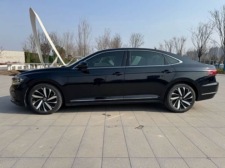 Фото 4 - Volkswagen Passat