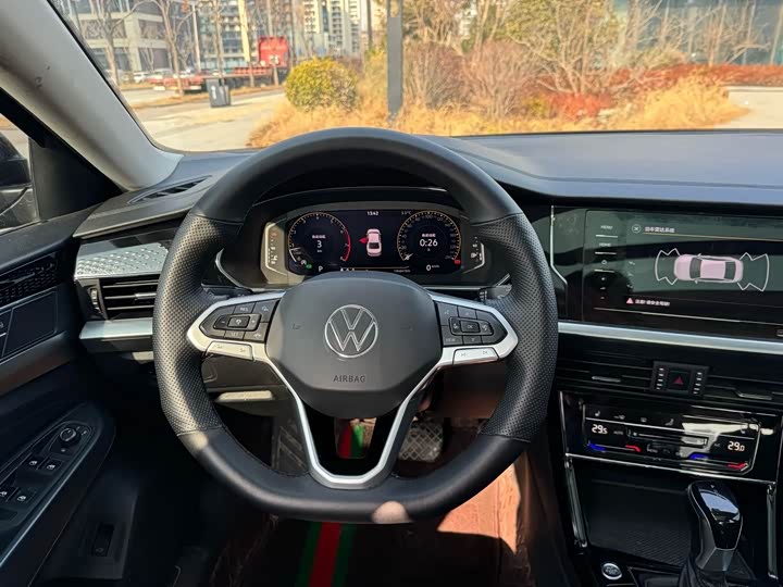 Фото 6 - Volkswagen Passat