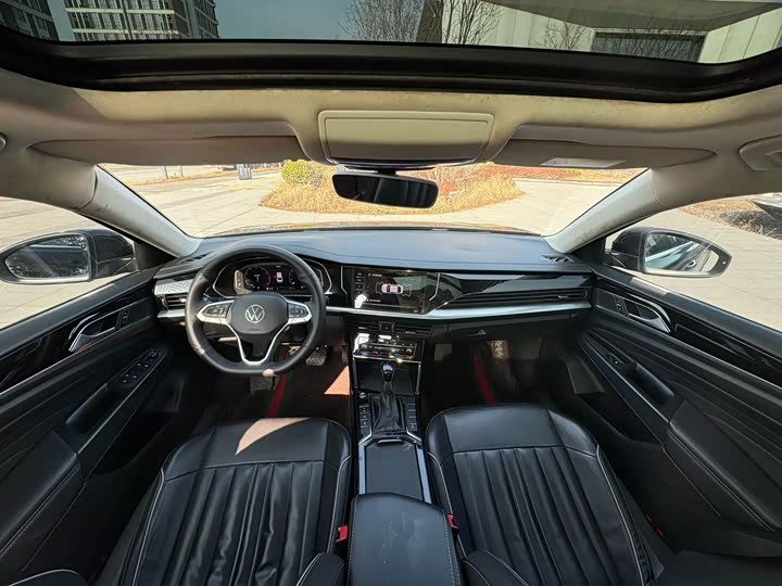 Фото 7 - Volkswagen Passat