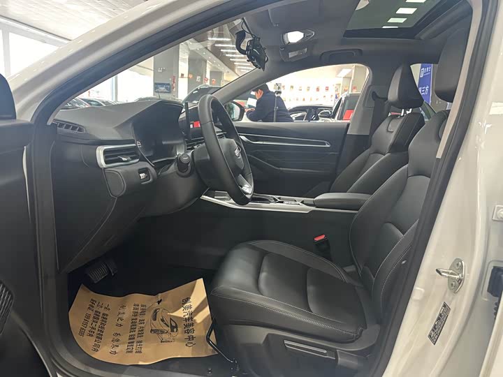 Фото 5 - Geely Emgrand