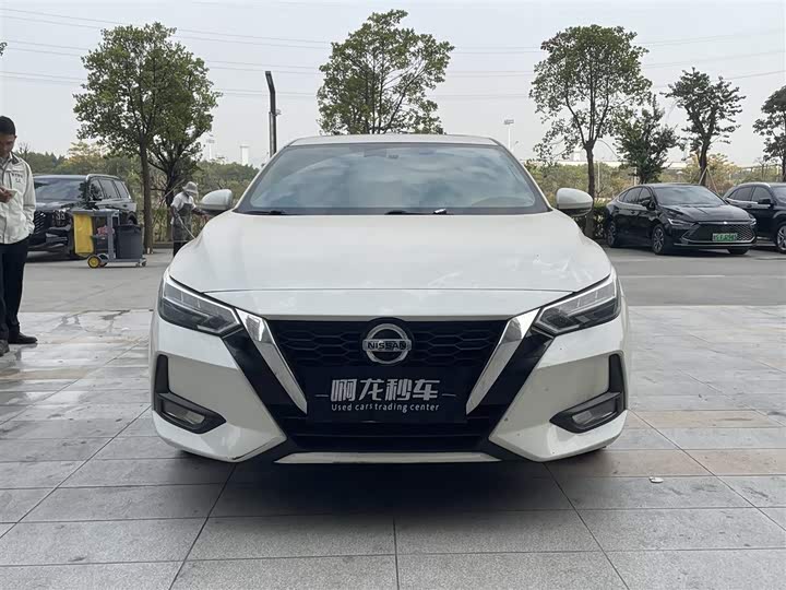 Фото 2 - Nissan Sylphy