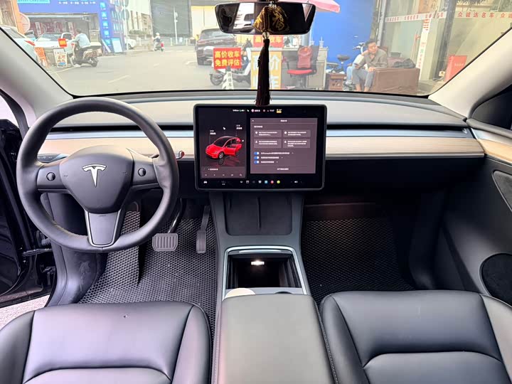 Фото 5 - Tesla Model Y