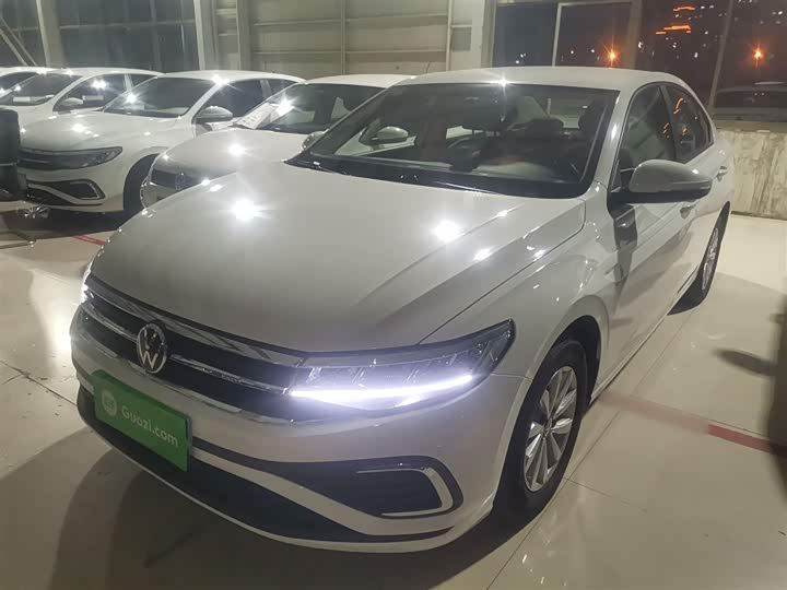 Фото 2 - Volkswagen Bora