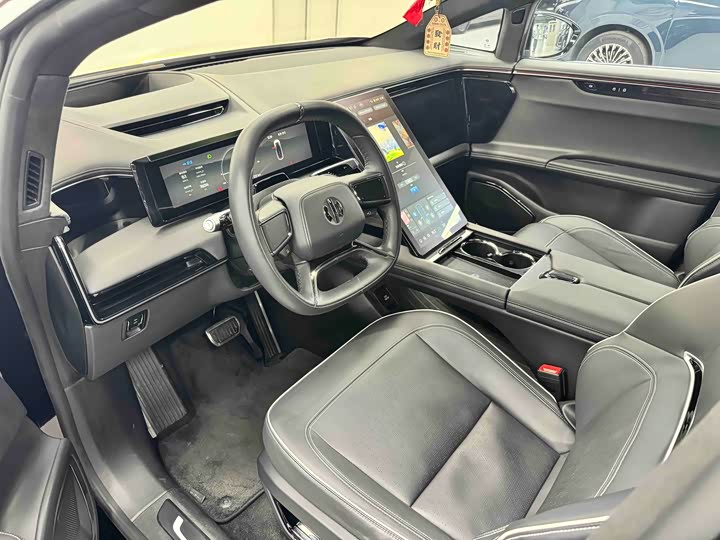 Фото 7 - HiPhi X