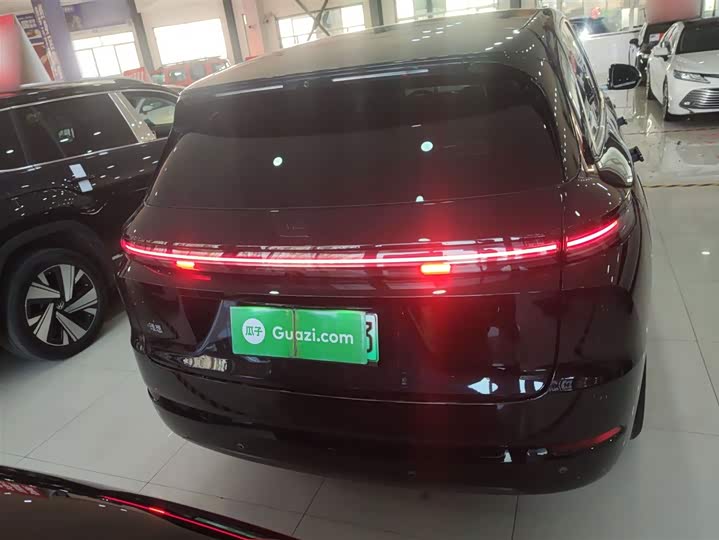 Фото 6 - LiXiang L7