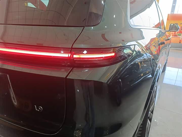 Фото 8 - LiXiang L9