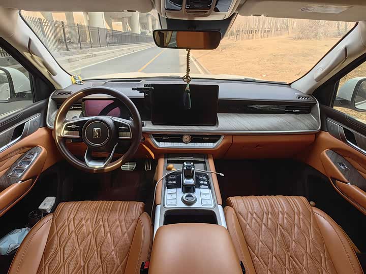 Фото 8 - Tank 500 Hybrid