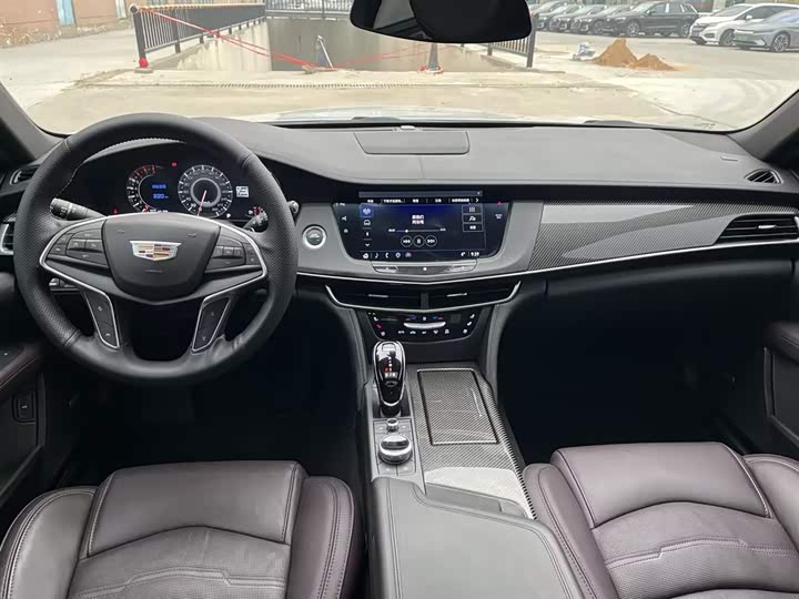 Фото 9 - Cadillac CT6