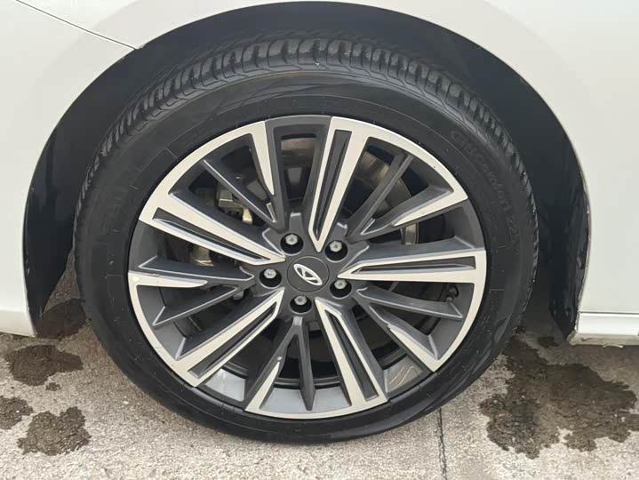 Фото 6 - Chery Arrizo 8