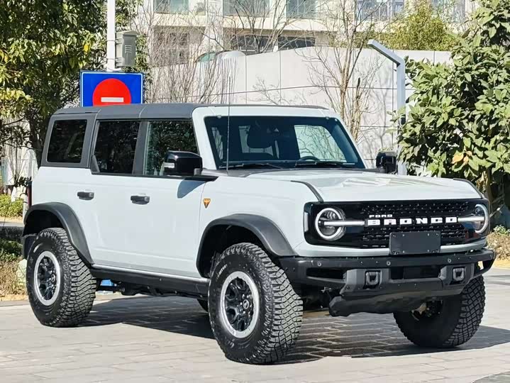 Фото 3 - Ford Bronco