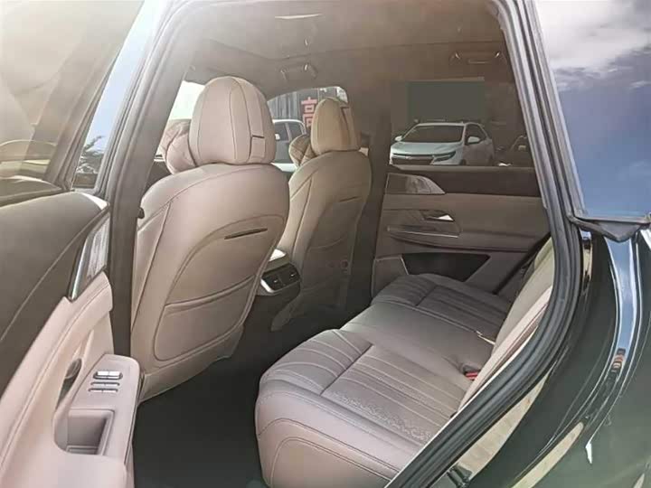 Фото 3 - XPeng G9