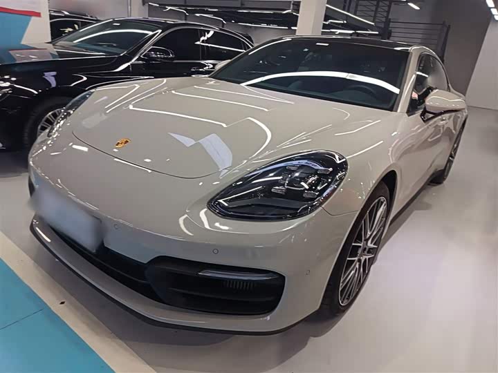 Фото 1 - Porsche Panamera