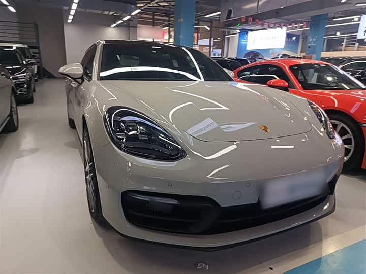 Фото 4 - Porsche Panamera