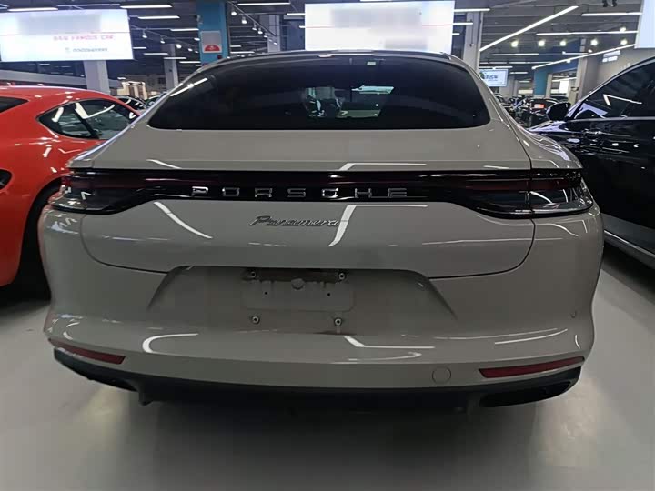 Фото 6 - Porsche Panamera