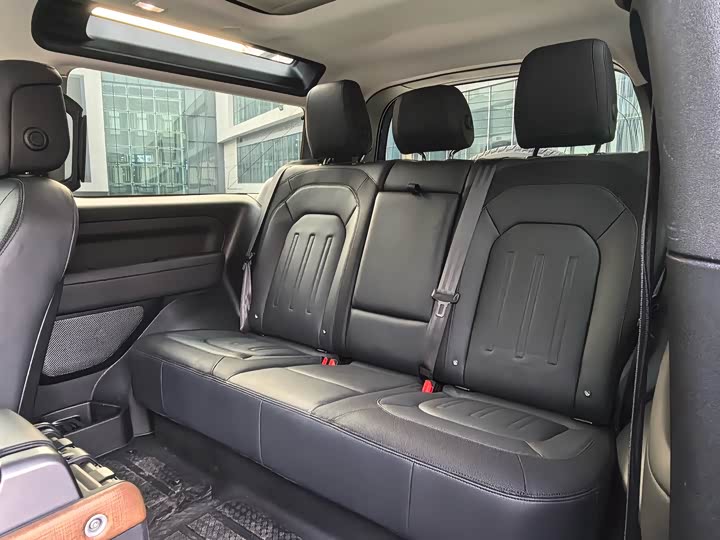 Фото 6 - Land Rover Defender