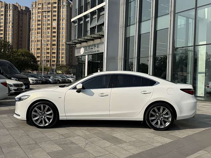 Фото 3 - Mazda Atenza