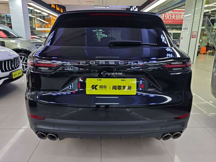 Фото 5 - Porsche Cayenne