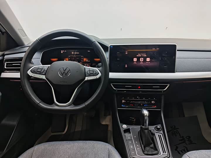 Фото 7 - Volkswagen Lavida