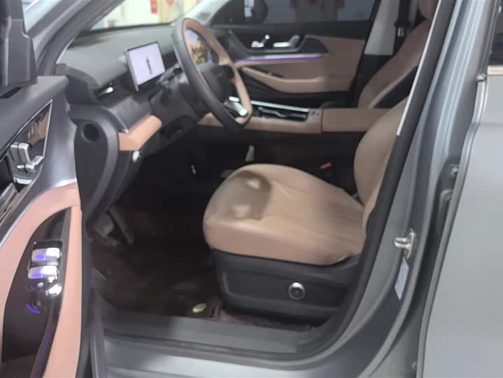 Фото 9 - Chery Tiggo 8L
