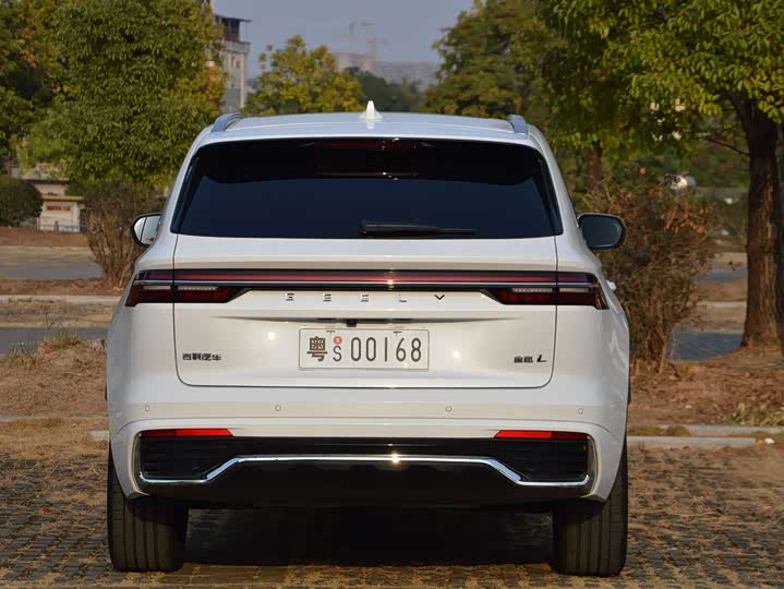 Фото 5 - Geely Monjaro