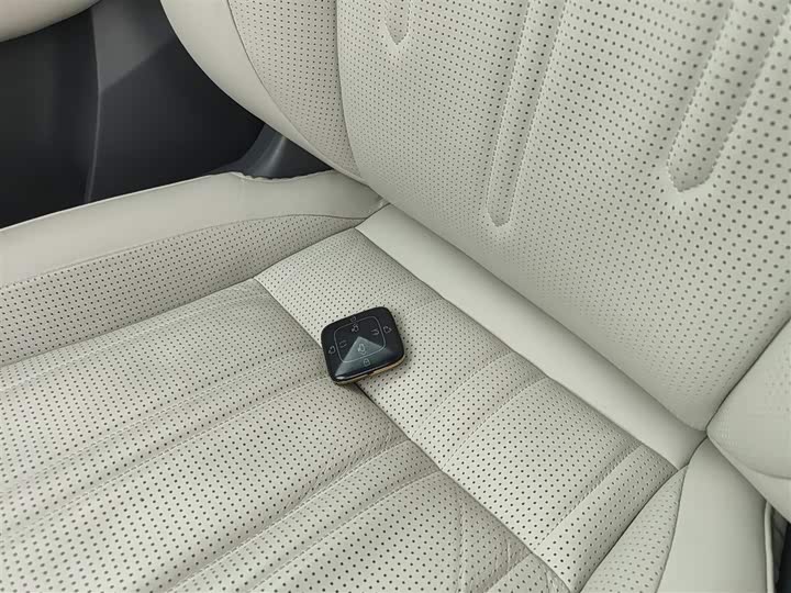 Фото 9 - Zeekr 009