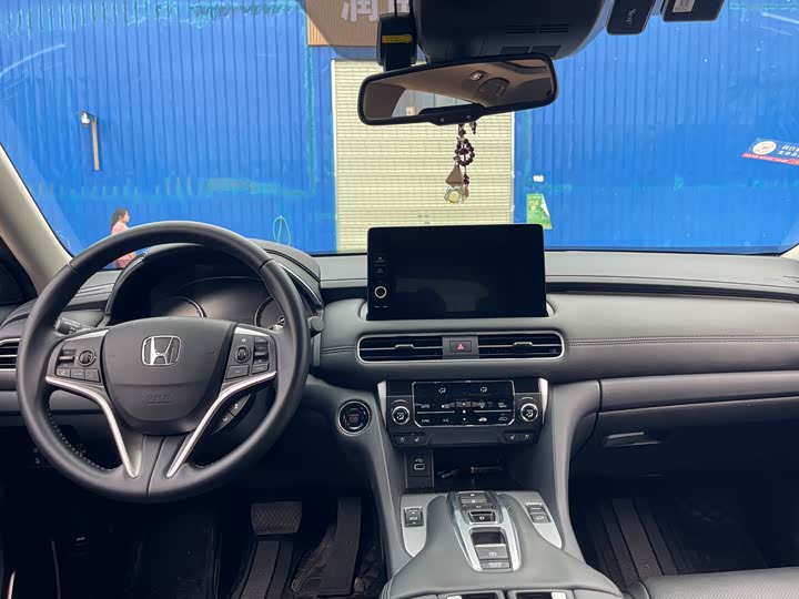 Фото 8 - Honda Avancier