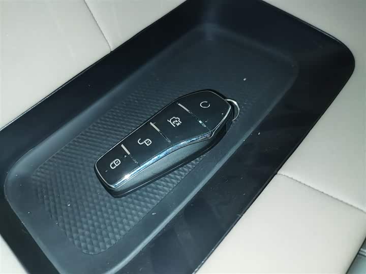 Фото 9 - BYD Dolphin