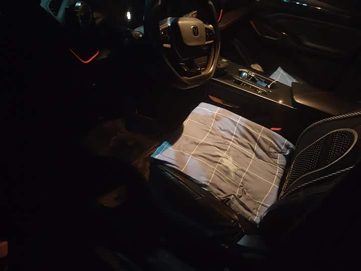 Фото 9 - Changan X5 Plus