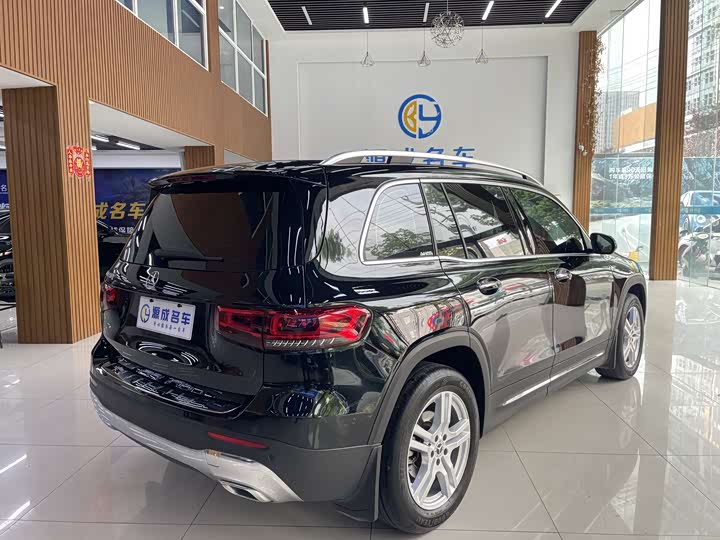 Фото 6 - Mercedes-Benz GLB-Class