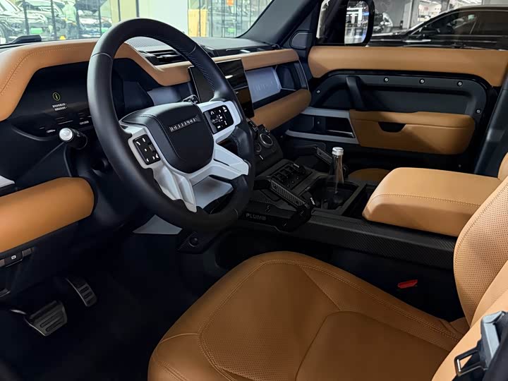 Фото 7 - Land Rover Defender