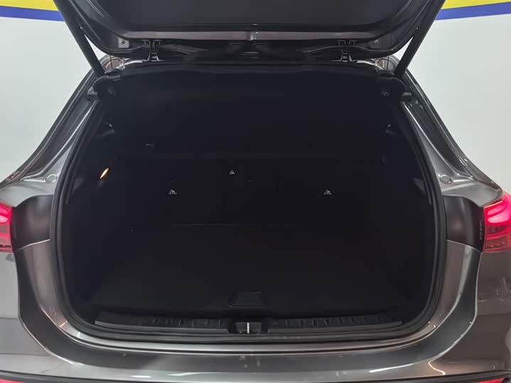 Фото 4 - Mercedes-Benz GLA-Class AMG