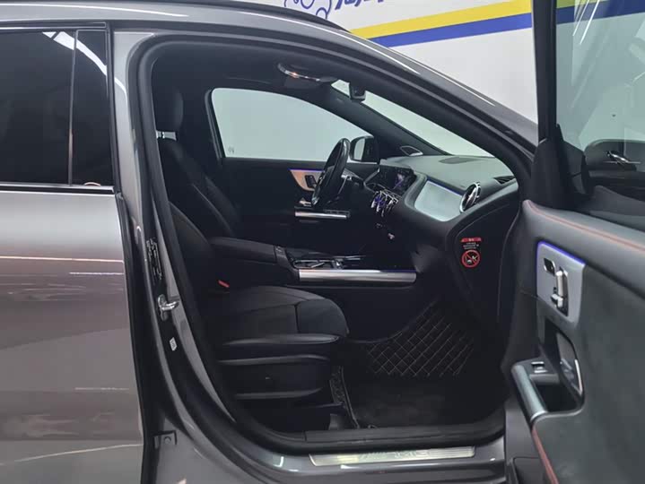 Фото 8 - Mercedes-Benz GLA-Class AMG